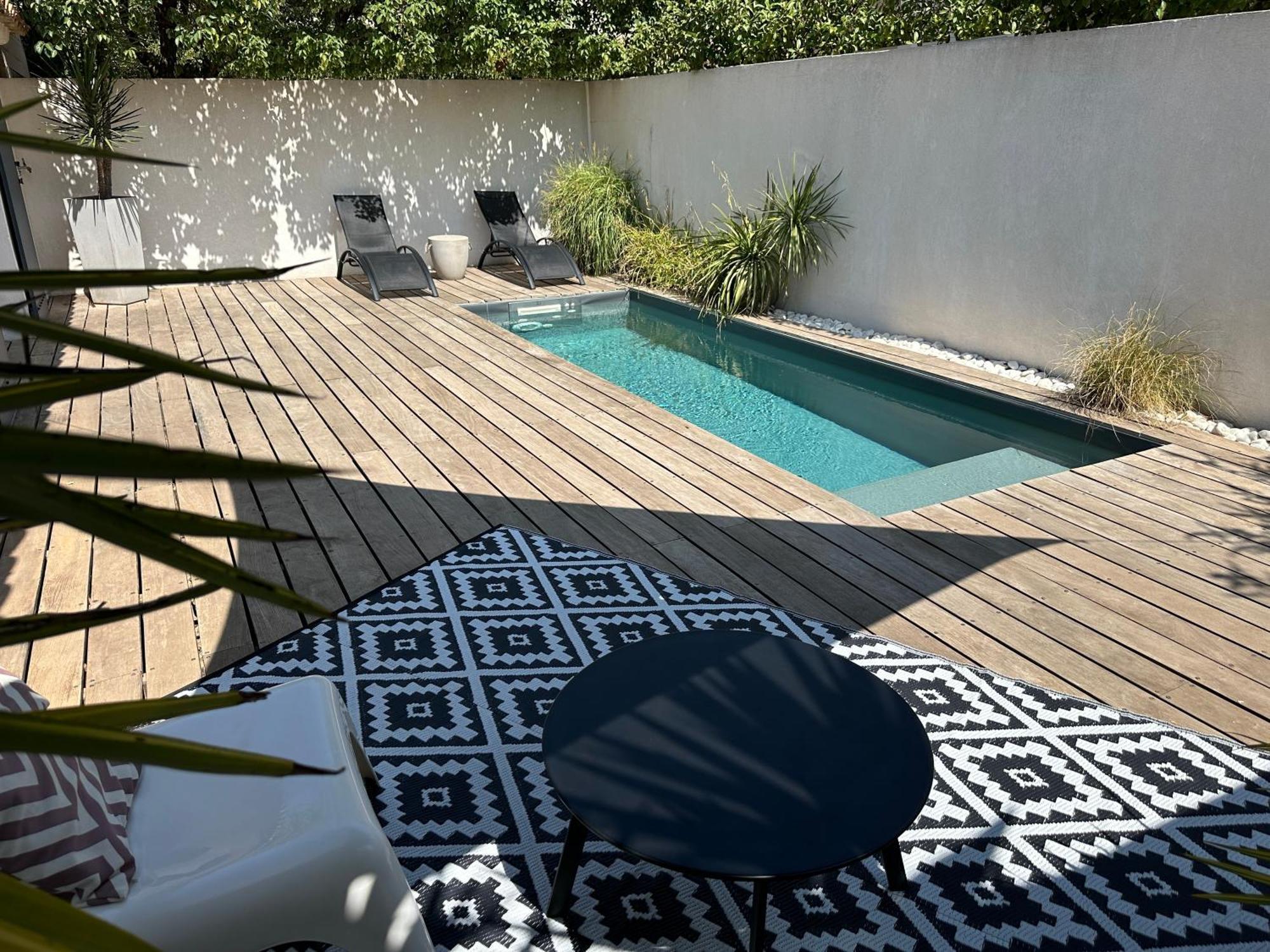 Maison Contemporaine Avec Piscine Privee Chauffee, Entre Plages Et Provence, Borne 11 Kw Istres Zewnętrze zdjęcie