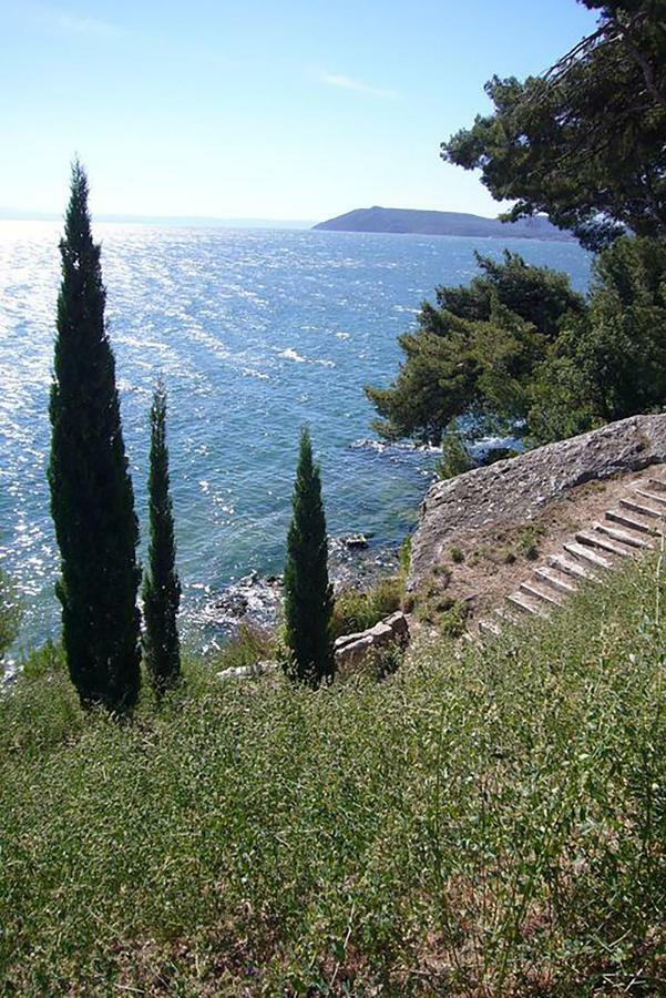 Maison Contemporaine Avec Piscine Privee Chauffee, Entre Plages Et Provence, Borne 11 Kw Istres Zewnętrze zdjęcie